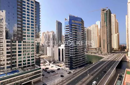 Apartment - 1 Bedroom - 2 Bathrooms for rent in Marina View Tower A - Marina View - Dubai Marina - Dubai