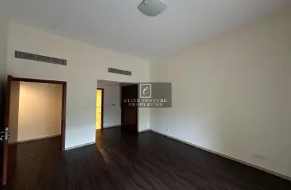 Apartment - 2 Bedrooms - 3 Bathrooms for rent in Shakespeare Circus 2 - Shakespeare Circus - Motor City - Dubai