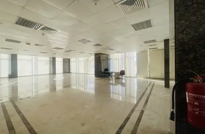 Show Room - Studio - 3 Bathrooms for rent in Central District - Al Ain