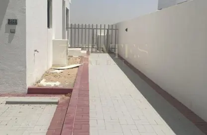 Villa - 3 Bedrooms - 3 Bathrooms for rent in Albizia - Damac Hills 2 - Dubai