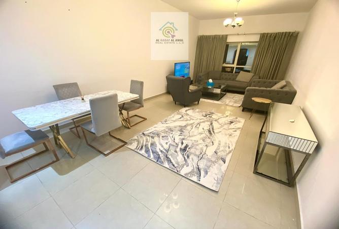 Apartment - 2 Bedrooms - 3 Bathrooms for rent in Rose Tower - Al Khan - Sharjah