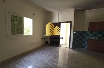 Apartment - 1 Bathroom for rent in Al Naseriya - Al Sharq - Sharjah