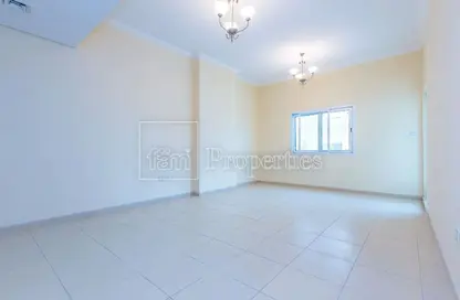 Apartment - 1 Bedroom - 1 Bathroom for sale in Mazaya 19 - Queue Point - Dubai Land - Dubai