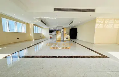 Apartment - 4 Bedrooms - 5 Bathrooms for rent in Aya Building - Al Nahyan Camp - Abu Dhabi