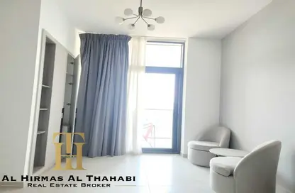 Apartment - 1 Bathroom for rent in The V Tower - Dubai Residence Complex - Dubai