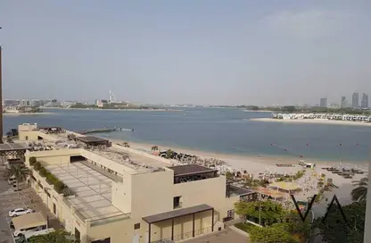 Apartment - 2 Bedrooms - 3 Bathrooms for rent in Al Das - Shoreline Apartments - Palm Jumeirah - Dubai