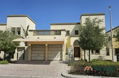 Villa - 5 Bedrooms - 5 Bathrooms for rent in Jumeirah Park Homes - Jumeirah Park - Dubai