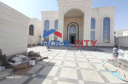 Villa - 7 Bedrooms for rent in Madinat Al Riyad - Abu Dhabi