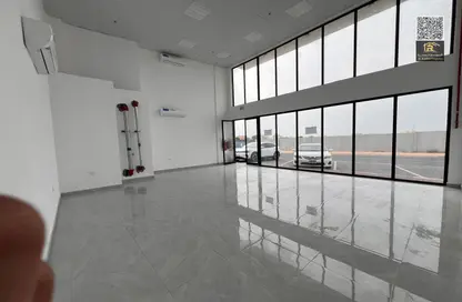 Shop - Studio - 2 Bathrooms for rent in Al Jurf Industrial 2 - Al Jurf Industrial - Ajman