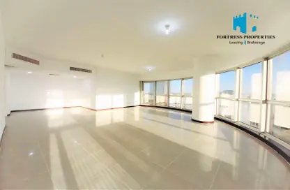 Apartment - 4 Bedrooms - 5 Bathrooms for rent in Sheikh Ahmed Bin Mubarak Building - Corniche Road - Abu Dhabi
