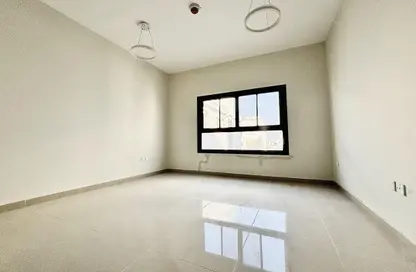 Apartment - 1 Bedroom - 2 Bathrooms for rent in Muwailih Building - Muwaileh - Sharjah