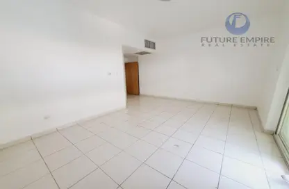 Apartment - 3 Bedrooms - 4 Bathrooms for rent in Oud Metha - Bur Dubai - Dubai