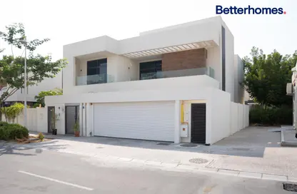 Villa - 5 Bedrooms - 6 Bathrooms for sale in West Yas - Yas Island - Abu Dhabi