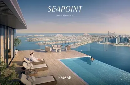 Apartment - 2 Bedrooms - 3 Bathrooms for sale in Seapoint - EMAAR Beachfront - Dubai Harbour - Dubai