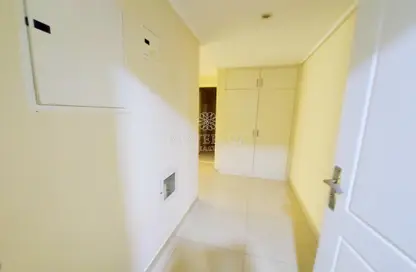 Apartment - 1 Bedroom - 2 Bathrooms for rent in Rose Tower - Al Khan - Sharjah