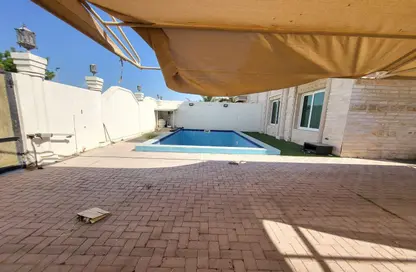 Villa - 5 Bedrooms - 5 Bathrooms for rent in Al Falaj - Al Riqqa - Sharjah