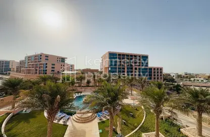 Apartment - 1 Bedroom - 2 Bathrooms for sale in Fairmont Marina Residences - The Marina - Abu Dhabi