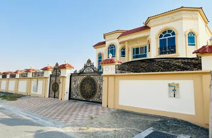 Villa - 5 Bedrooms - 7 Bathrooms for rent in Al Qusais 2 - Al Qusais Residential Area - Al Qusais - Dubai