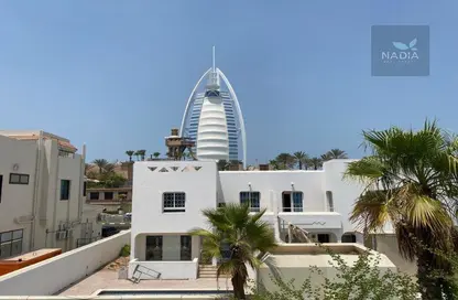 Villa - 4 Bedrooms - 5 Bathrooms for rent in Umm Suqeim 3 Villas - Umm Suqeim 3 - Umm Suqeim - Dubai