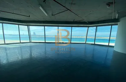 Office Space - Studio - 1 Bathroom for rent in Landmark Tower - Corniche Road - Abu Dhabi