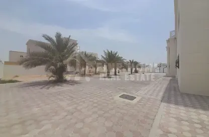 Villa - 7+ Bedrooms - 7+ Bathrooms for sale in Shakhbout City - Abu Dhabi