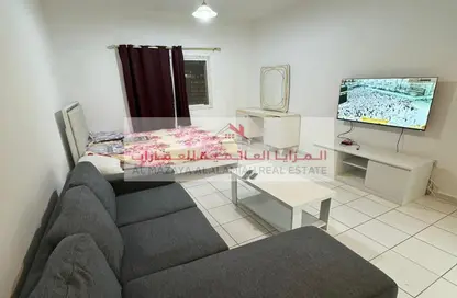 Apartment - 1 Bathroom for rent in Zakhir Tower 1 - Zakhir Towers - Al Taawun - Sharjah