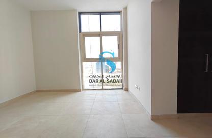 Apartment - 1 Bedroom - 2 Bathrooms for rent in Taliatela Street - Al Nahda - Sharjah