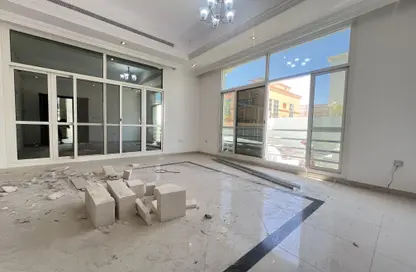 Apartment - 1 Bathroom for rent in Khalifa City A Villas - Khalifa City A - Khalifa City - Abu Dhabi