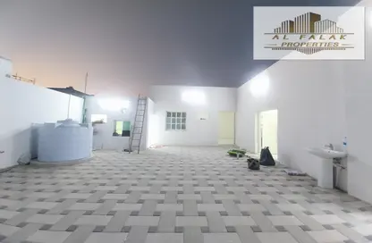 Villa - 3 Bedrooms - 4 Bathrooms for rent in Al Ghafia - Al Riqqa - Sharjah