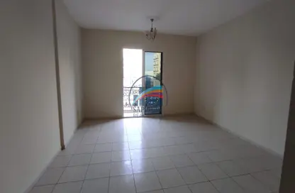 Apartment - Studio - 1 Bathroom for rent in IC1-EMR-07 - Emirates Cluster - International City - Dubai