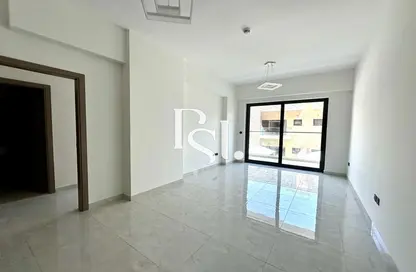 شقة - غرفة نوم - 2 حمامات للبيع في أفانوس - قرية الجميرا سركل - دبي