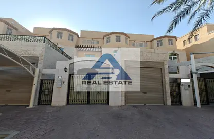 Villa - 4 Bedrooms - 6 Bathrooms for rent in Al Mushrif - Abu Dhabi