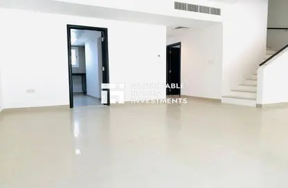 Villa - 4 Bedrooms - 5 Bathrooms for rent in Contemporary Style - Al Reef Villas - Al Reef - Abu Dhabi