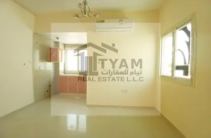 Apartment - 1 Bathroom for rent in Muwaileh 3 Building - Muwaileh - Sharjah