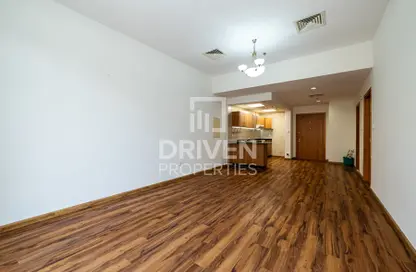 Apartment - 1 Bedroom - 2 Bathrooms for rent in Maple 2 - Emirates Gardens 2 - Jumeirah Village Circle - Dubai