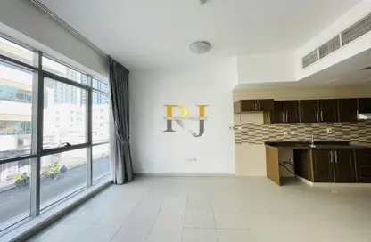 Apartment - 1 Bathroom for rent in Al Karama - Dubai