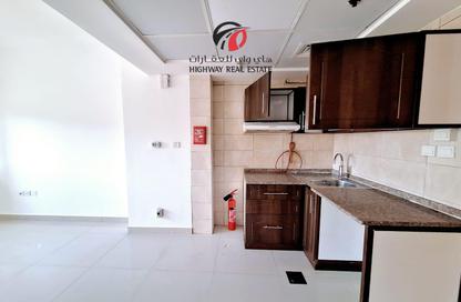 Apartment - 1 Bathroom for rent in R05 - Al Warsan 4 - Al Warsan - Dubai