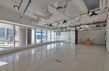 Office Space - Studio - 1 Bathroom for rent in The Prime Tower - Business Bay - Dubai