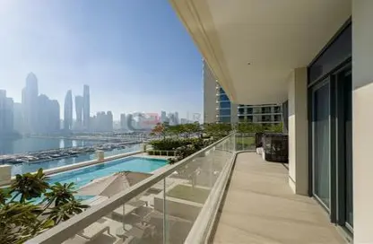 Apartment - 3 Bedrooms - 3 Bathrooms for sale in Marina Vista - EMAAR Beachfront - Dubai Harbour - Dubai