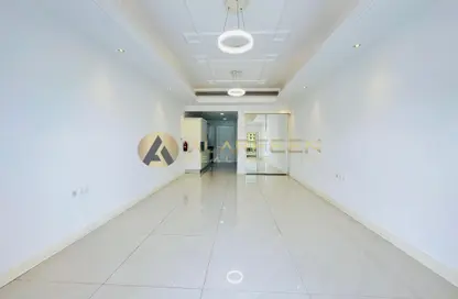 Apartment - 1 Bathroom for rent in Vincitore Palacio - Arjan - Dubai