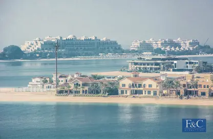 Apartment - 2 Bedrooms - 3 Bathrooms for sale in The Fairmont Palm Residence North - The Fairmont Palm Residences - Palm Jumeirah - Dubai