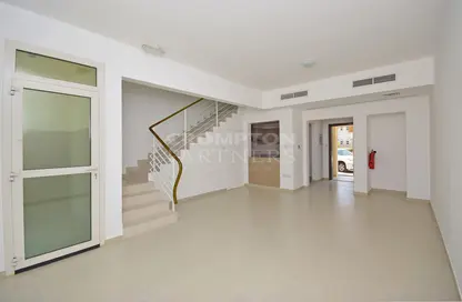 Townhouse - 2 Bedrooms - 3 Bathrooms for rent in Al Khaleej Village - Al Ghadeer - Abu Dhabi