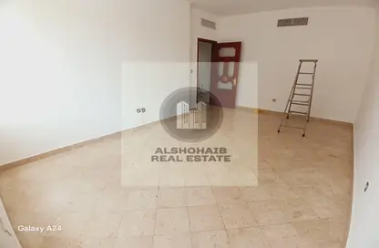 Apartment - 2 Bedrooms - 2 Bathrooms for rent in Hamdan Street - Abu Dhabi