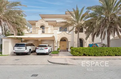 Villa - 5 Bedrooms - 6 Bathrooms for sale in Garden Homes Frond D - Garden Homes - Palm Jumeirah - Dubai