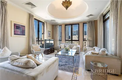 Penthouse - 4 Bedrooms - 5 Bathrooms for sale in Kamoon 4 - Kamoon - Old Town - Dubai