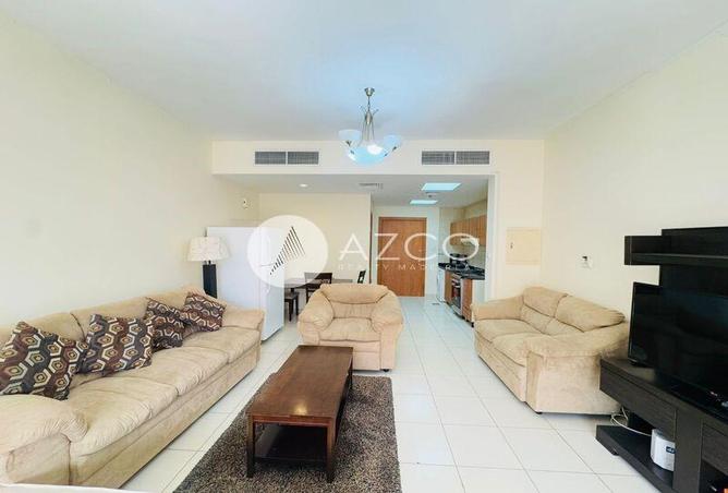 Apartment - 1 Bathroom for rent in Mulberry 1 - Emirates Gardens 2 - Jumeirah Village Circle - Dubai