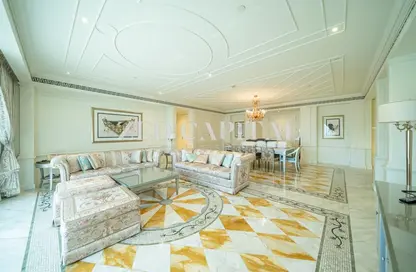 Apartment - 2 Bedrooms - 3 Bathrooms for sale in Palazzo Versace - Culture Village - Dubai