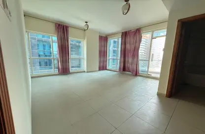 Apartment - 2 Bedrooms - 2 Bathrooms for rent in Park Terrace - Dubai Silicon Oasis - Dubai