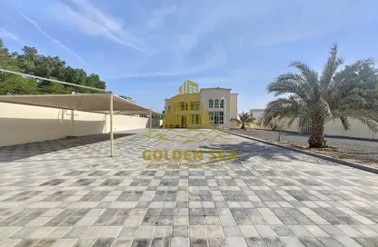 Villa - Studio - 7 Bathrooms for rent in Shakhbout City - Abu Dhabi