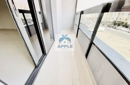 Apartment - 2 Bedrooms - 2 Bathrooms for rent in Muwailih Building - Muwaileh - Sharjah